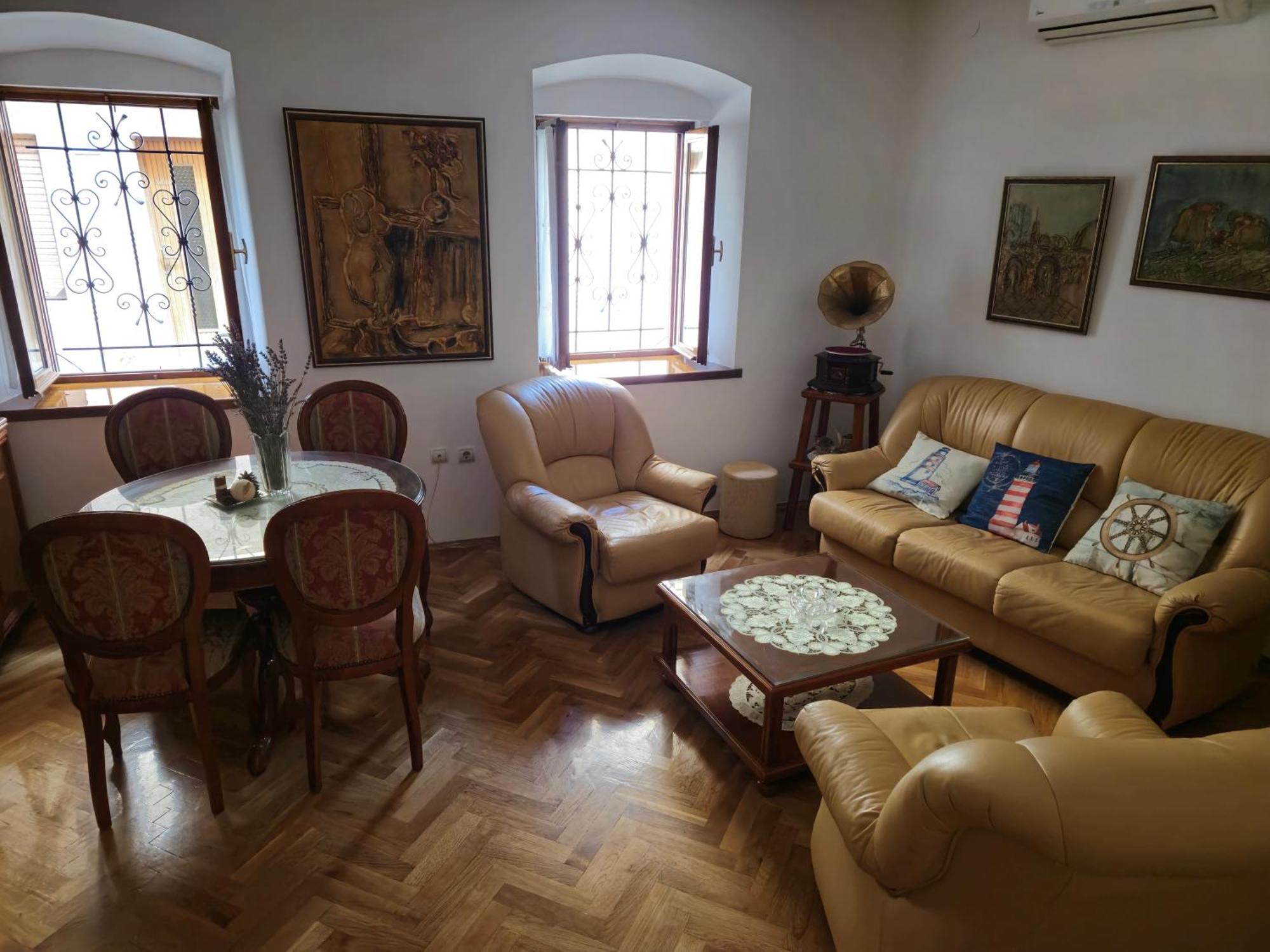 Zofija Apartment, A 5 Min Walk From The Arena * Pula